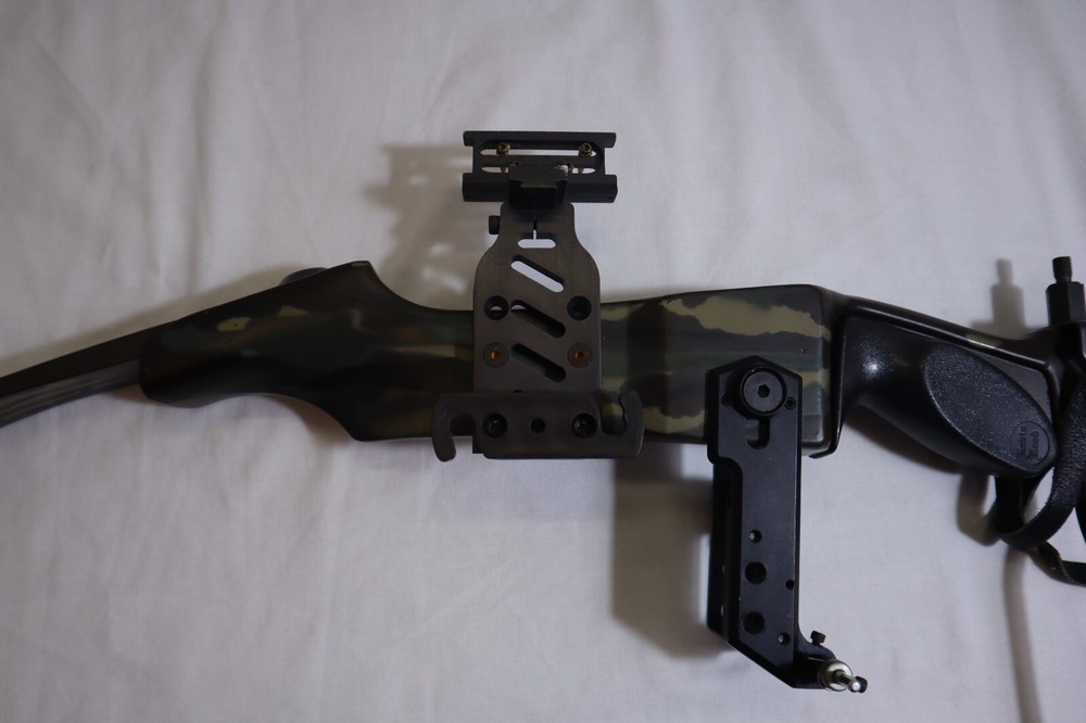 ROBINHOOD PHOENIX COMPOUND BOW (CAMOUFLAGE) ~