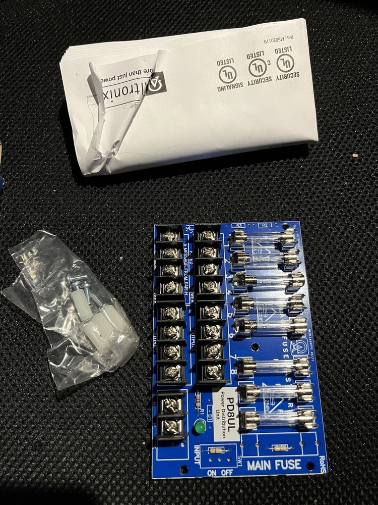 Altronix PD8UL