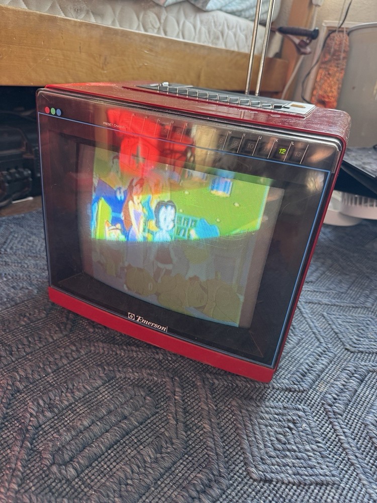 10” Emerson EC10R CRT