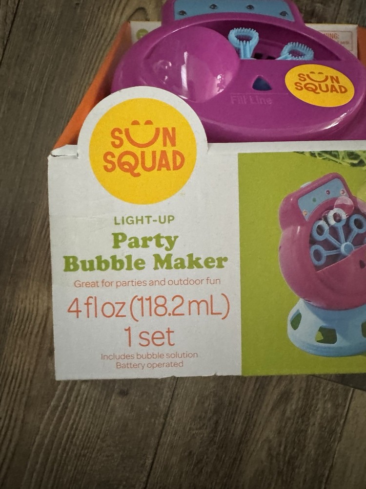 Sun Squad Light Up Party Bubble Maker