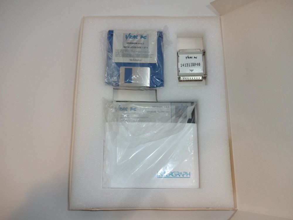 Rainbow Technologies Sentinel Pro Hardware Dongle Vintage Parallel with Software