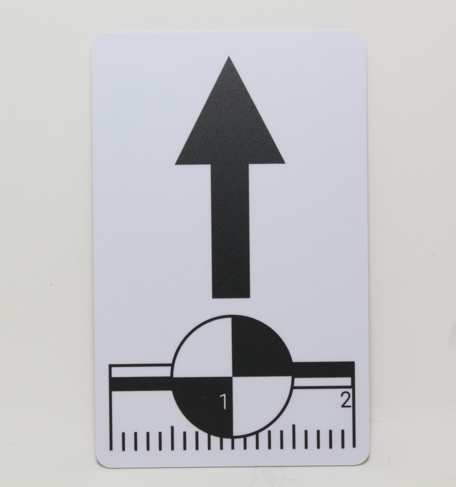 photomacrographic pointing/direction scale - pocket card