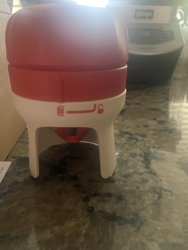 Tupperware Handy Spiral Veggie Spiralizer-EUC Used Once