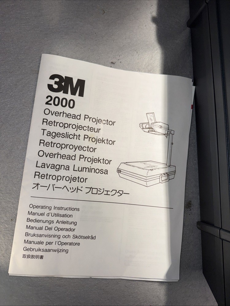 3M 2000 AG Overhead Projector Briefcase Portable Transparency Projector Tested