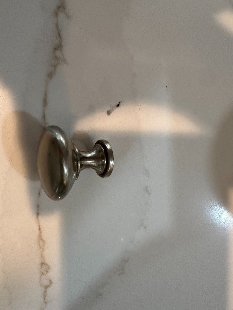 49 Kitchen Cabinet Knobs - Silver - 1'1/4"