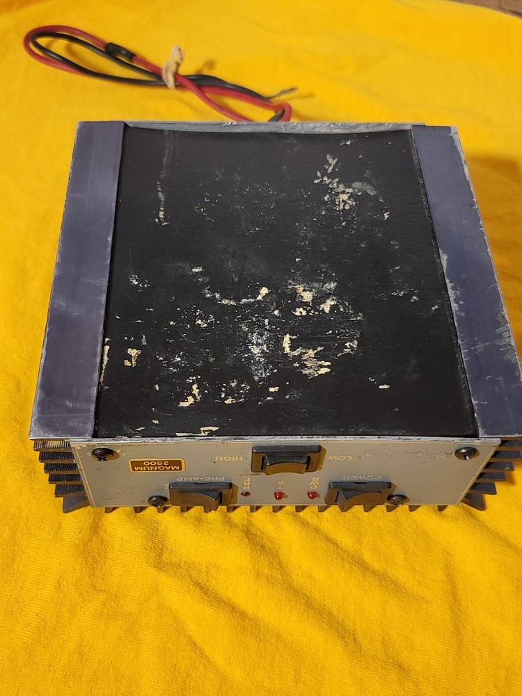 MAGNUG HAM LINEAR AMPLIFIER 2500