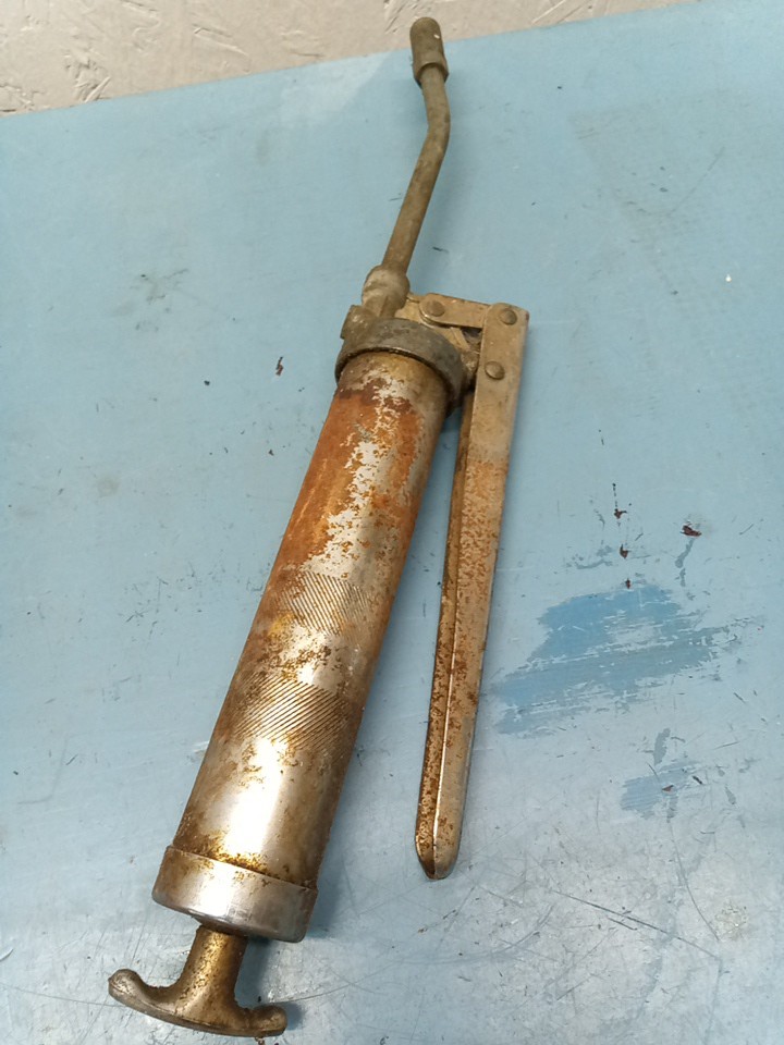 Vintage Unbranded Rustic Grease Gun (LL)
