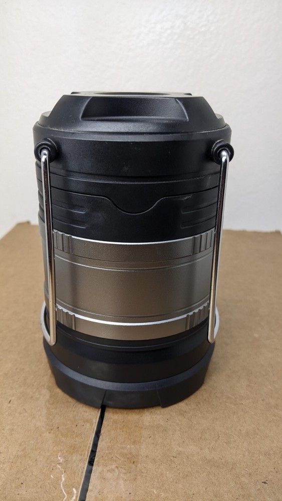 Cascade Mountain Tech Collapsible LED Lantern Pre-owned Good Working Condition