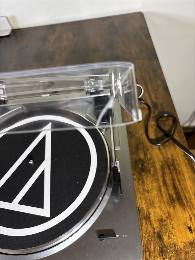 Audio-Technica AT-LP60 Belt-Drive Turntable Silver Fully Automatic Read Descript