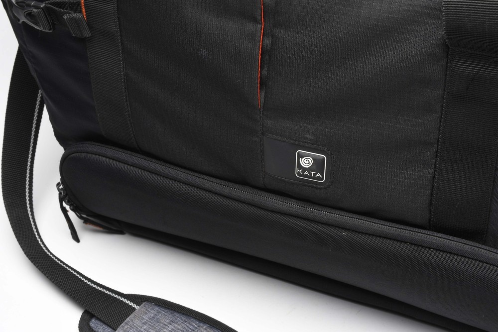 Kata Pro Light Resource-61 PL Padded Camera/Video Travel Case, Great!