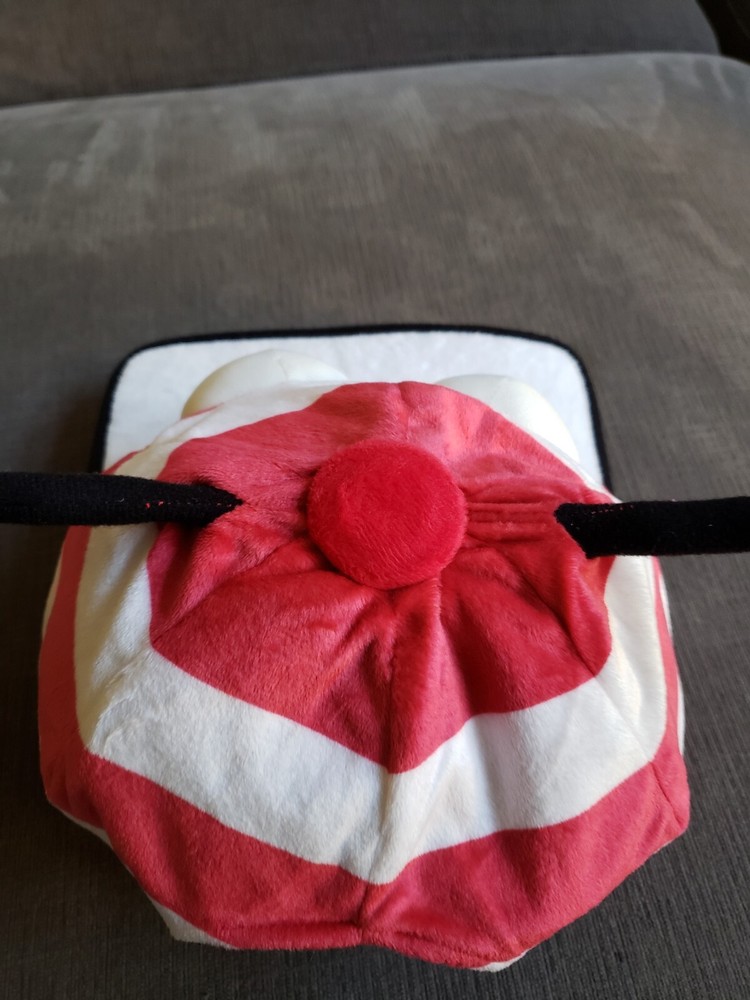 Universal Studios Despicable Me Minion Carnival Hat! - Excellent Condition!!