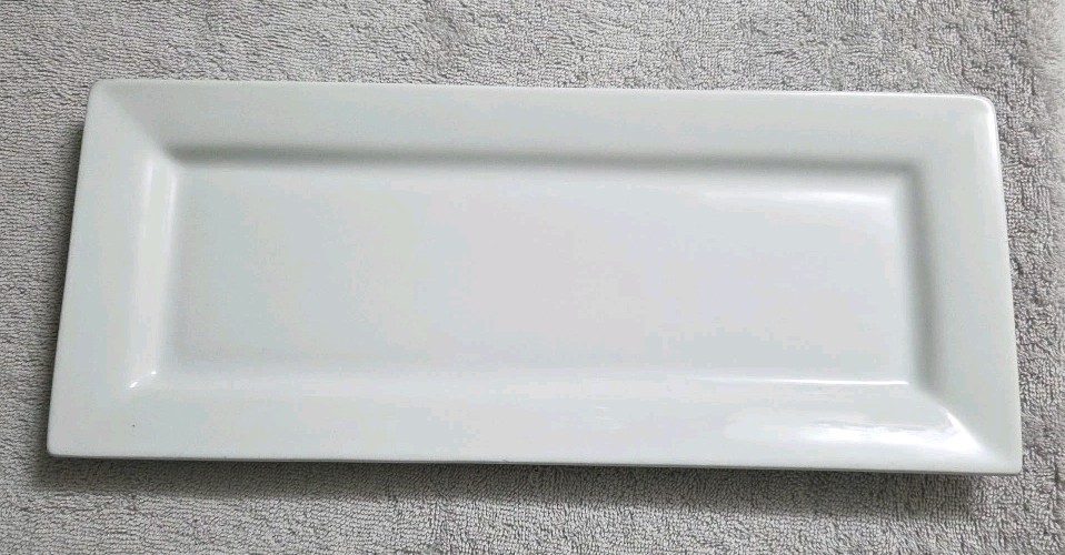 Better Homes & Gardens Gloss White Porcelain 15.5”x 6.5" Rectangular Platter