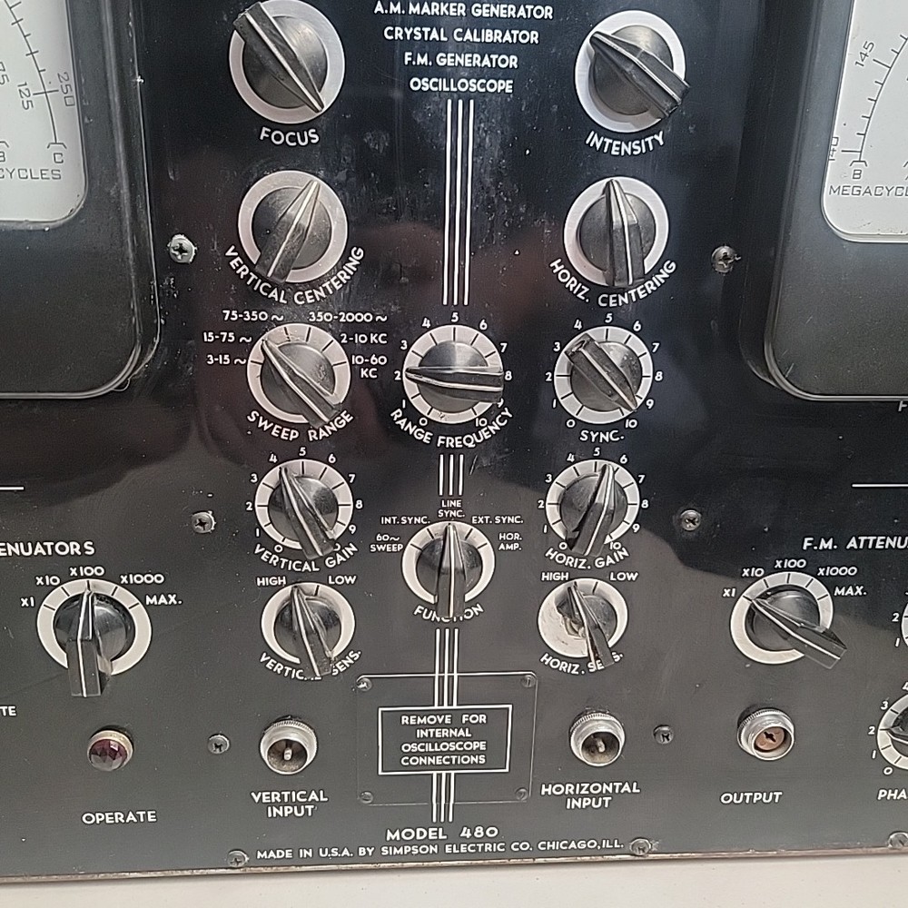Simpson Model 480 FM-TV Genescope