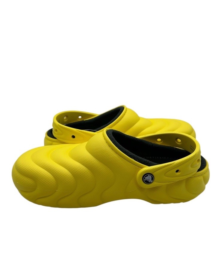 Crocs Classic Lined Overpuff Clogs Cyber Yellow 210059-77J