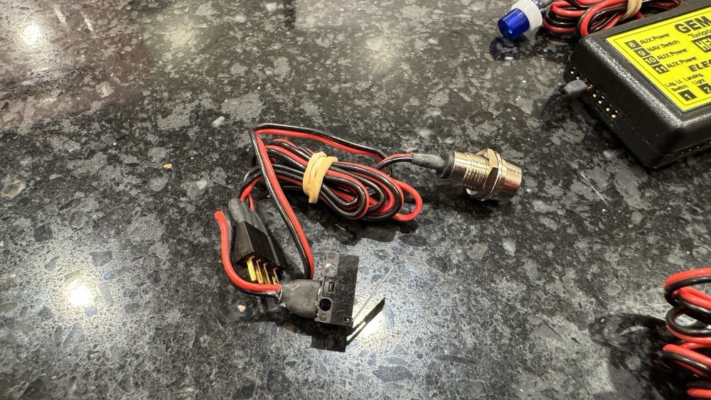 Gem 2000 RC Helicopter Navigation Light System. Nav &landing lights inoperable.