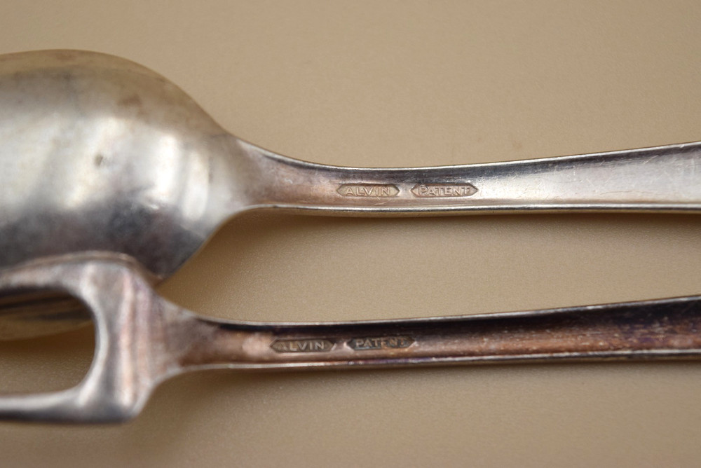 17pc Alvin Louisiana Flatware Set Knife Dinner Fork Teaspoon