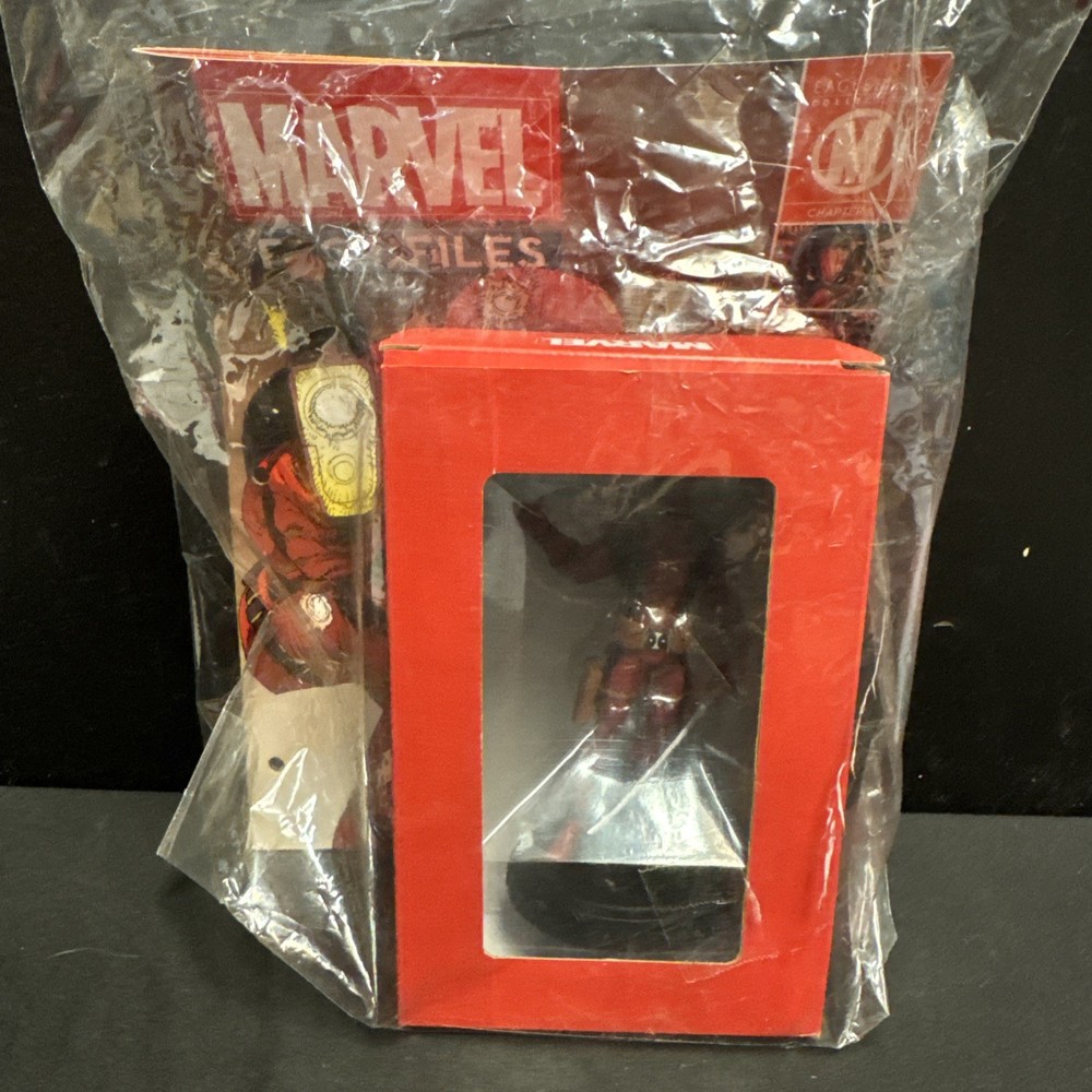 MARVEL DEADPOOL FIGURE FACT FILES - EAGLEMOSS CHAPTER 5 - SEALED