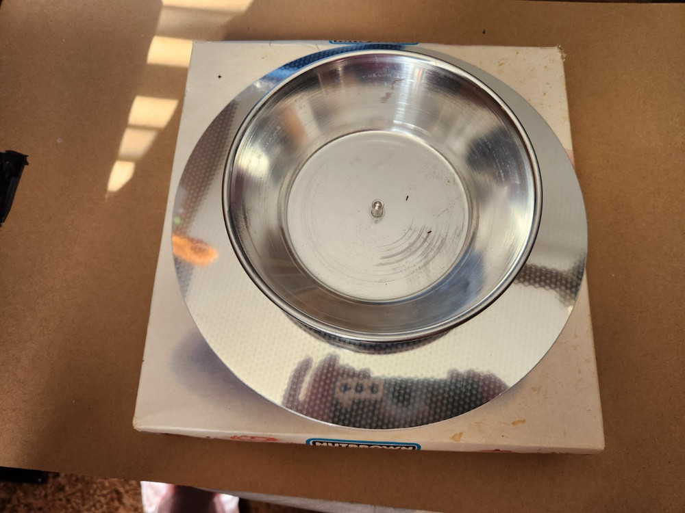 Nutbrown Icing Turntable In Box