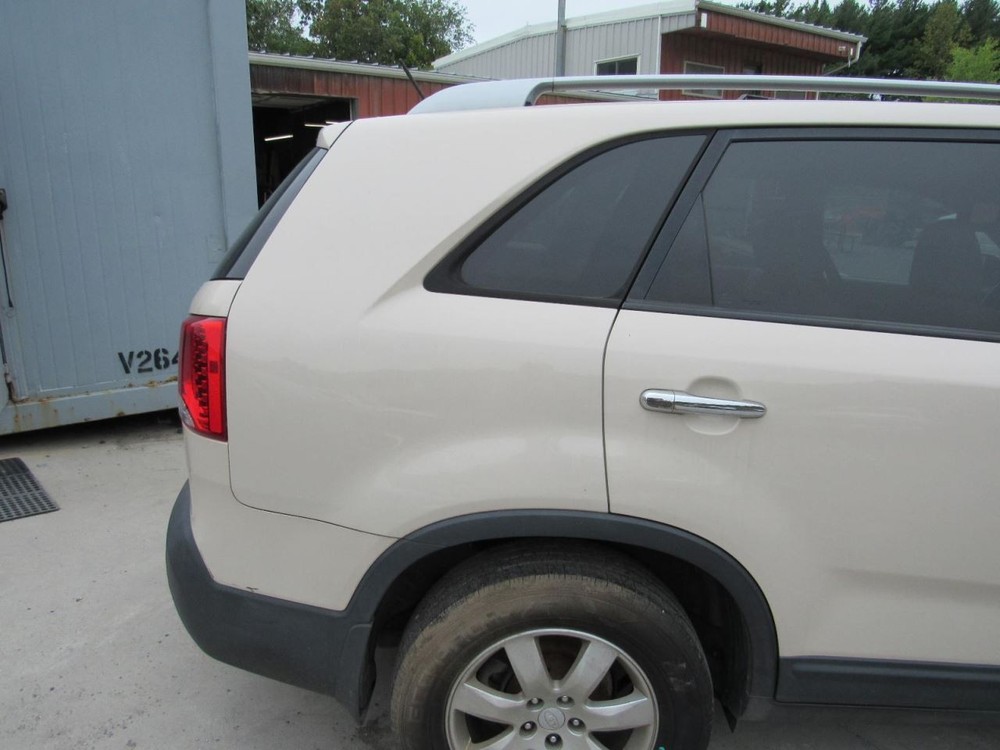 SORENTO 2011 Glove Box 1071976