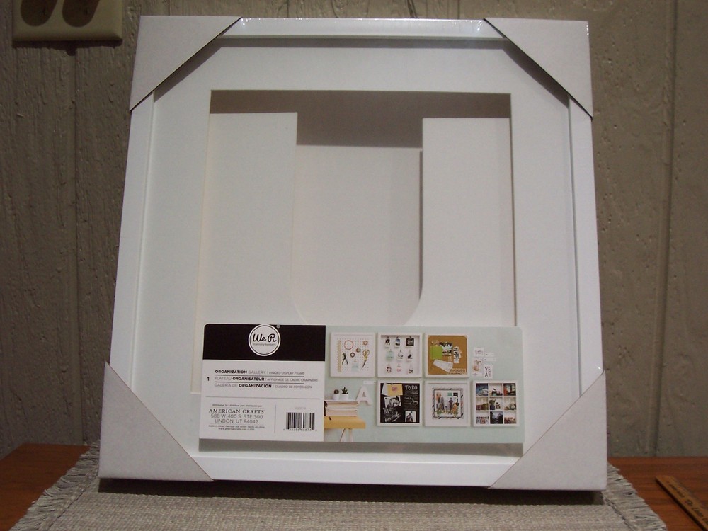 We R Memory Keepers ORGANIZATION GALLERY Hinged Display Frame New in BOX