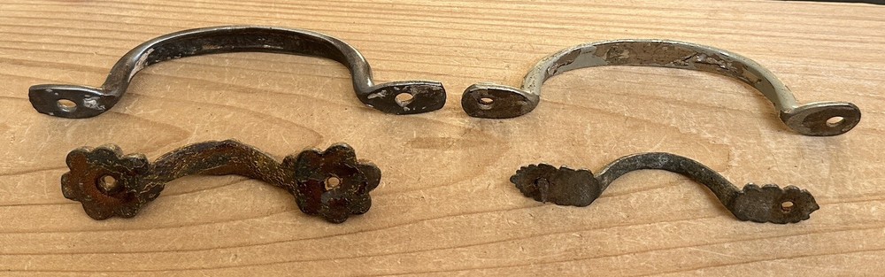 DS-222D–SIX (6) Different Antique Vintage Drawer Bin Pulls Handles