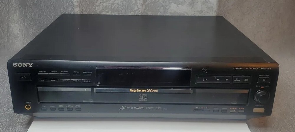 Sony CDP-CE525 5 Disc CD Player Powers On No Remote
