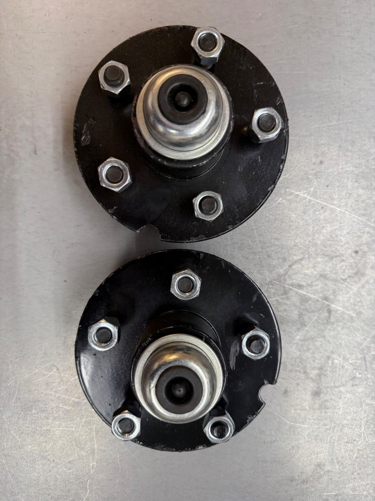 New Pre-Greased 3500 lb Trailer Axle Hub Kit 5 on 4.5 complete set 2 Hubs idler