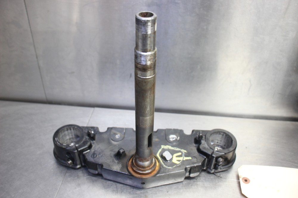 2006 Suzuki Boulevard C90 Lower Triple Tree Clamp
