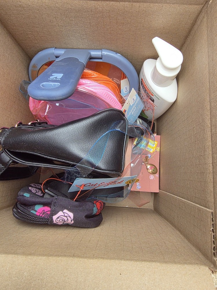 Medium Mystery Boxes - Various Items