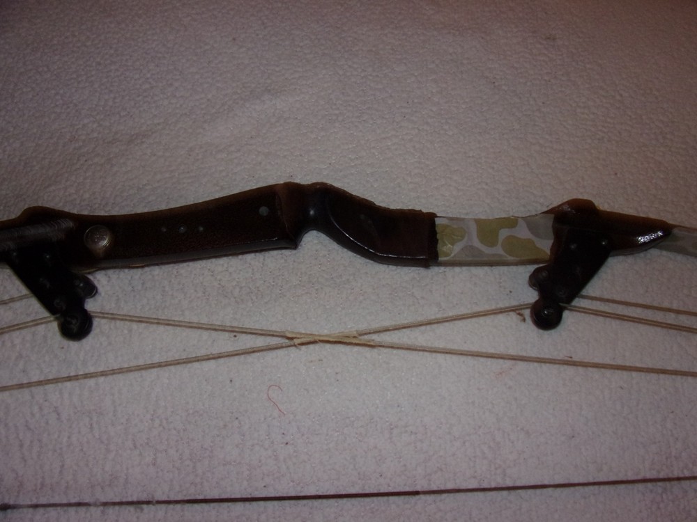 zVintage Bear Whitetail Hunter Compound Bow