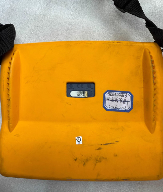 1pcs FLUKE EtherScope II network analyzer, screen damaged