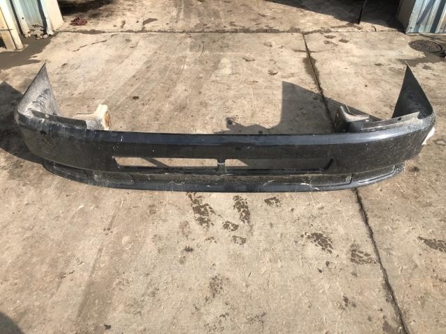 1998-2003 Volvo VNL 1 PIECE POLY Bumper - Used