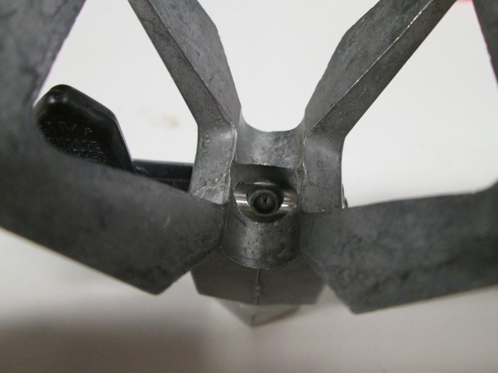 USED PAINT SPRAYER KNOZZLE TIP SIZE 413