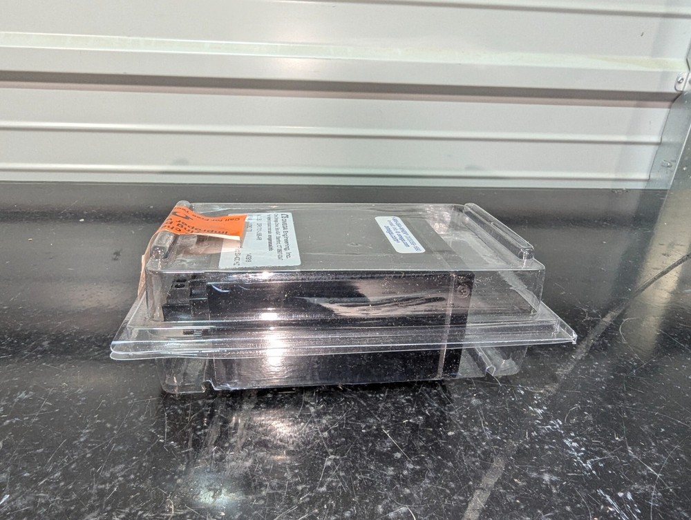 Omega DPi1701-USB-AR Graphic Display Panel Meter Data Logger Temp Process NIB