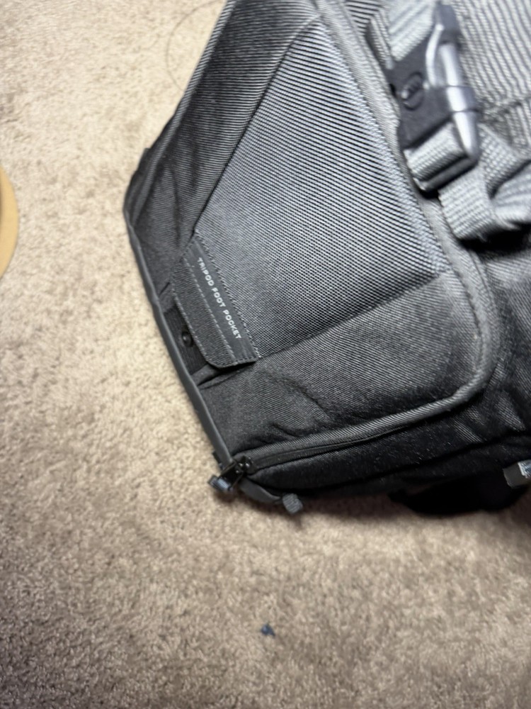 Tamrac Evolution 8 Camera Backpack Laptop Sling - NEW Open Box Black