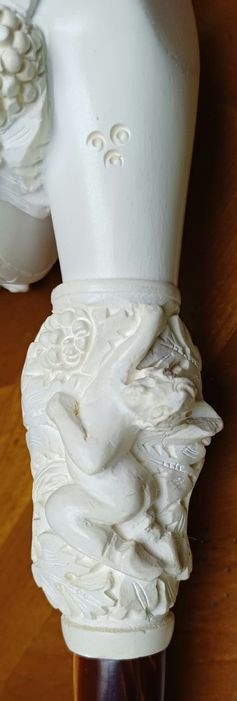 MEERSCHAUM PIPE, MAN WITH ANGELS