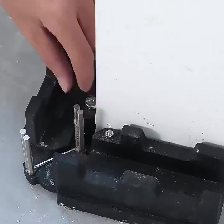 2-in-1 Miter Tool - Portable, Precision Angle Calibration
