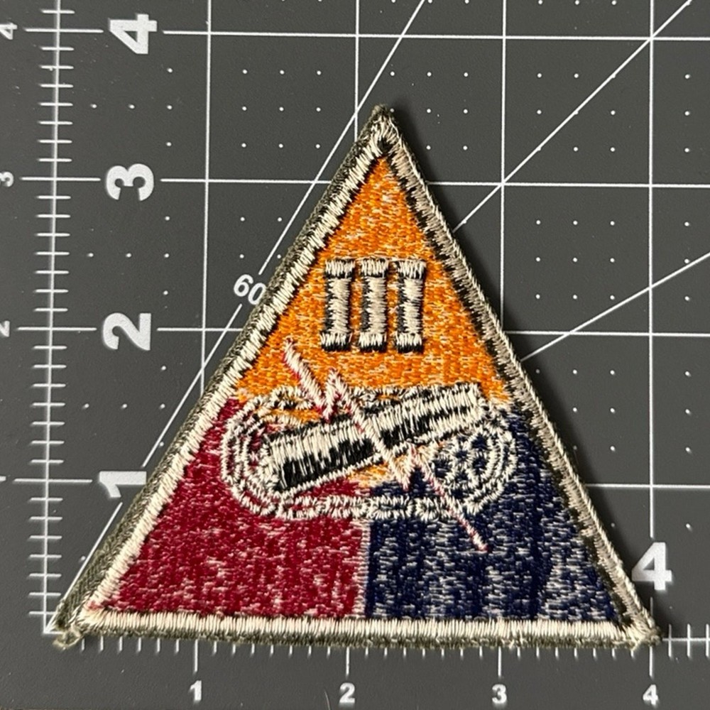 WW2 US Army III (3rd) Armor Corps Patch - #1455