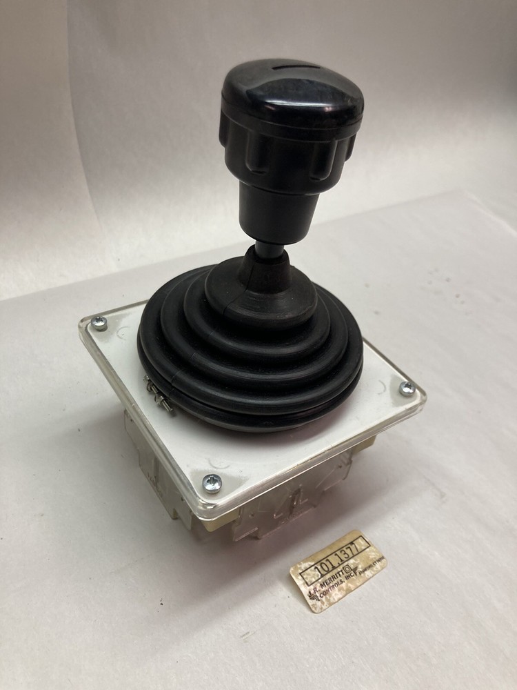J.R. Merritt,101.1377,Joystick