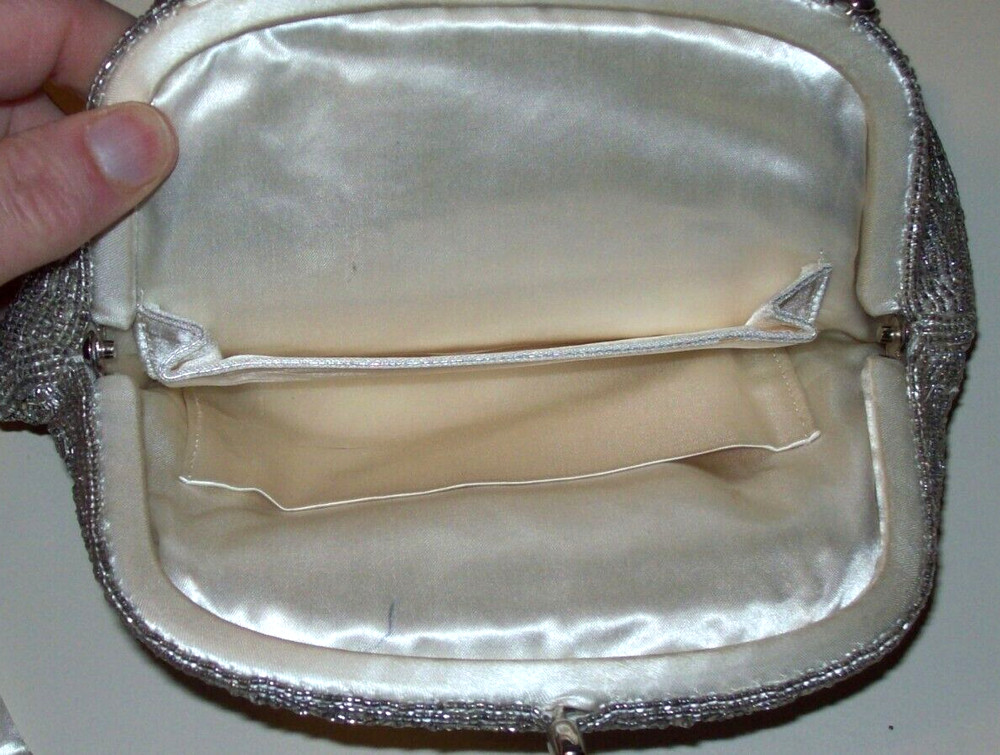 VTG Silver Circle Bead Patterned Purse Handbag w/ Beaded Handle Mirror & Comb