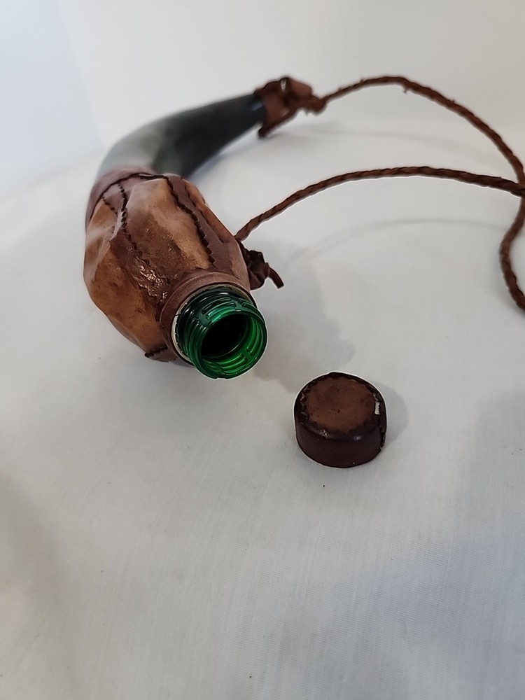 Gun Powder Horn Muzzleloader Reenactment Mountain Man Rendezvous LEATHER Plastic