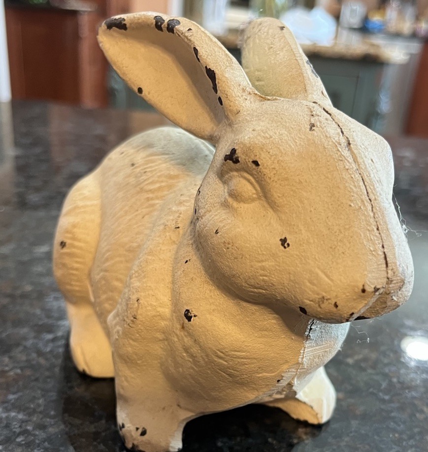 Vintage Rabbit Cast Iron 3.8 Lbs