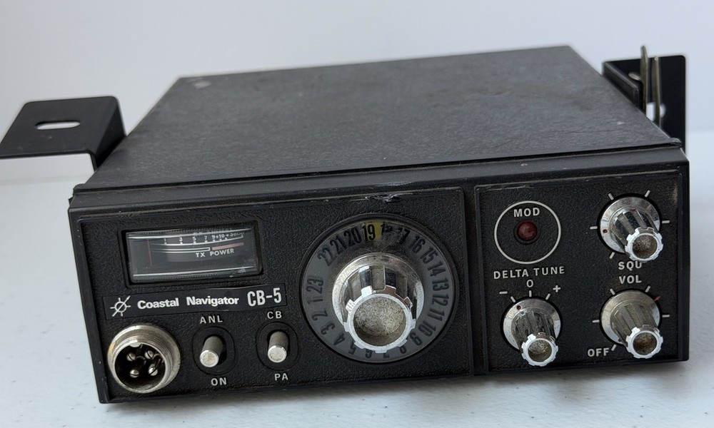 Coastal Navigator Model CB-5 23 CH CB Transceiver Untested