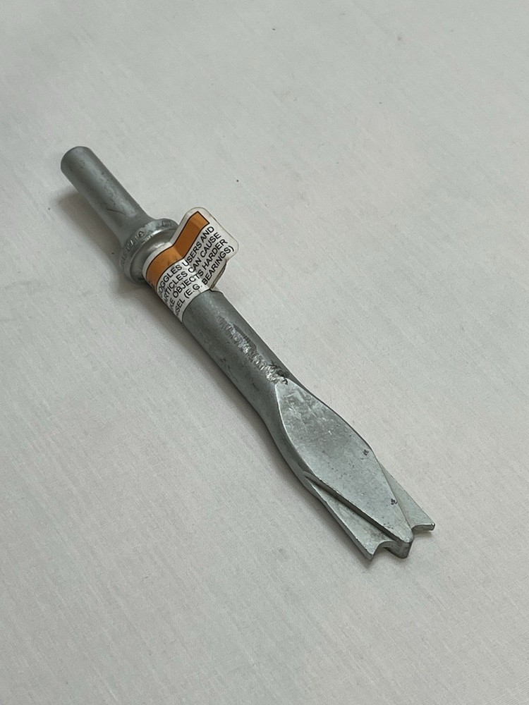 Snap-on Air Hammer Double-Bladed Panel Cutter