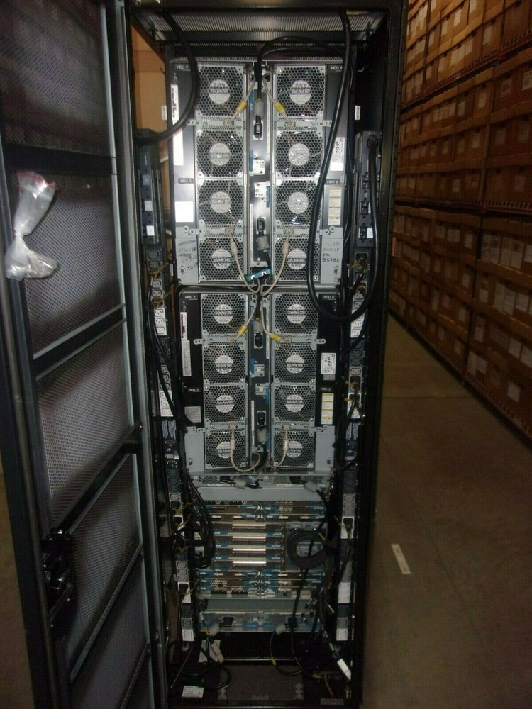 HP XP P9500 (eXtended Platform) STORAGE WORKS DATA STORAGE DISK ARRAY