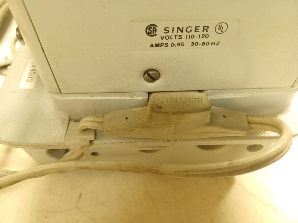 Singer Sewing Machine Zig Zag Model 478 Working