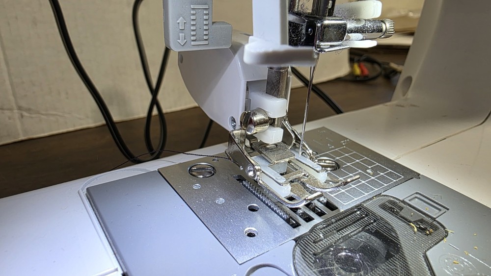 Brother CS-6000i Computerized Sewing Machine