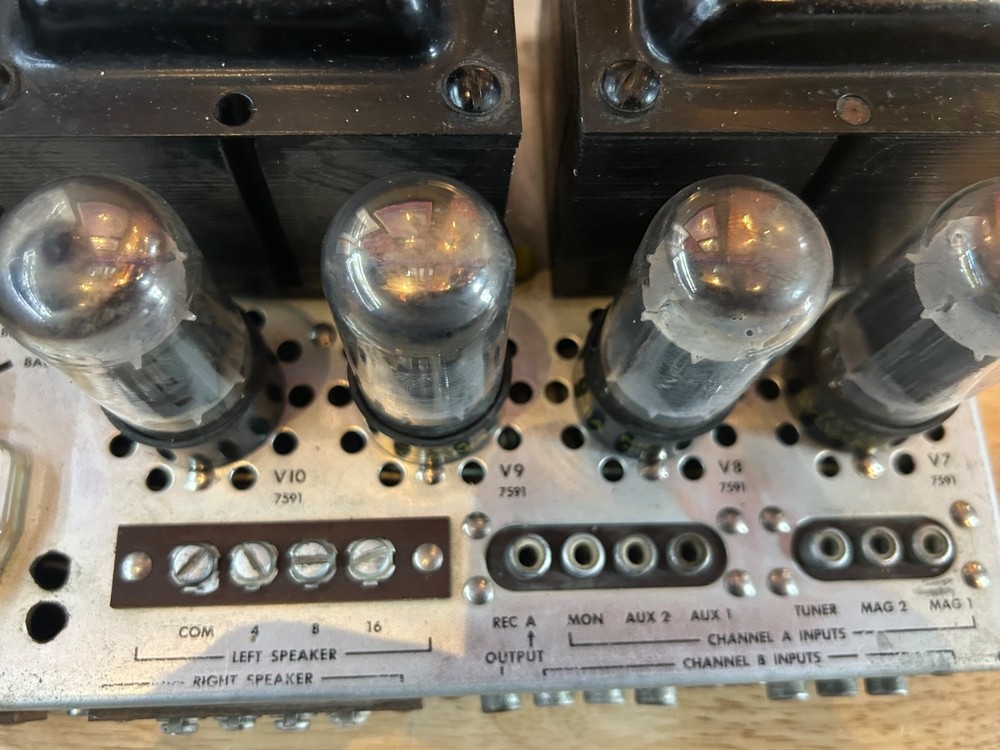 Fisher Model KX200 Integrated Stereo Master Control Amplifier Sericed Excellent