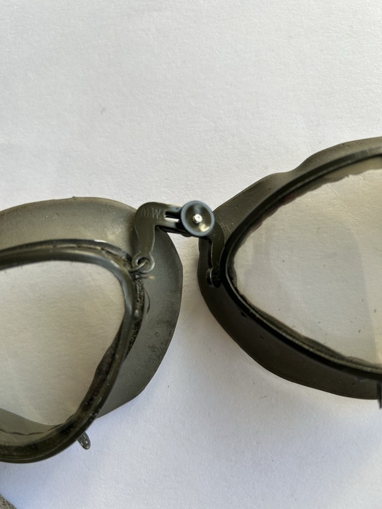 WW2 Wehrmacht Motorcycle Goggles with Box
