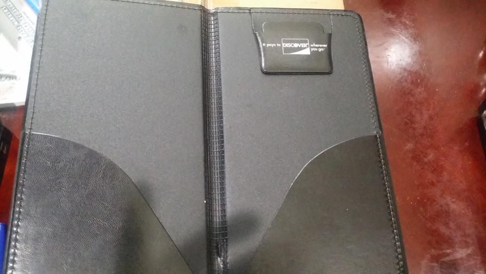 New Discover check present-card holder-case 25 restaurant checkbook